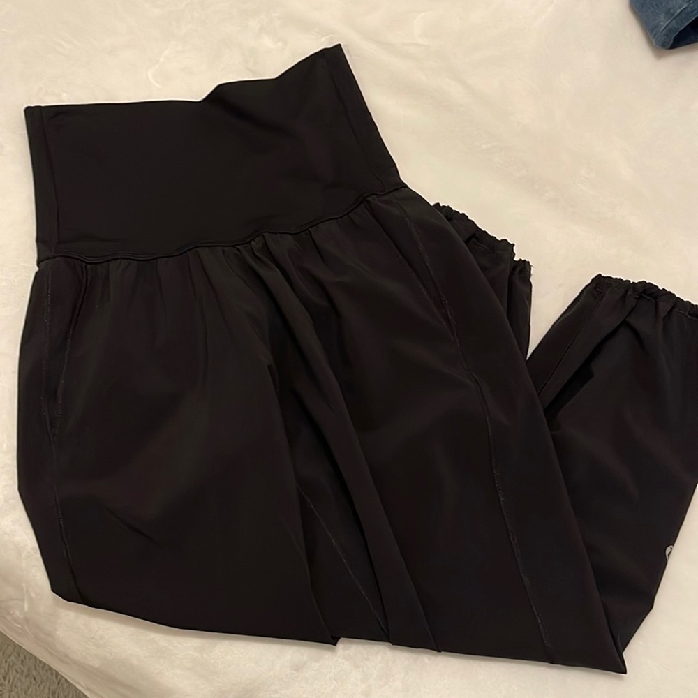 Lululemon pants